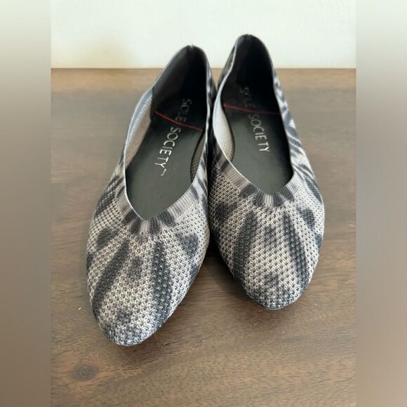 Sole Society Tie Dye Flats size 8.5 women’s flats shoes black slip on fall - Picture 5 of 6
